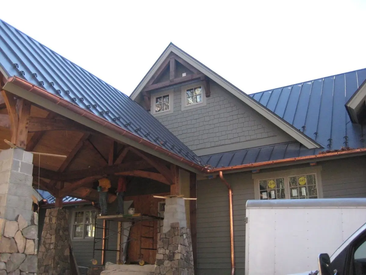 Craftsman Roofing team delivering quality roofing work in Golden Ring